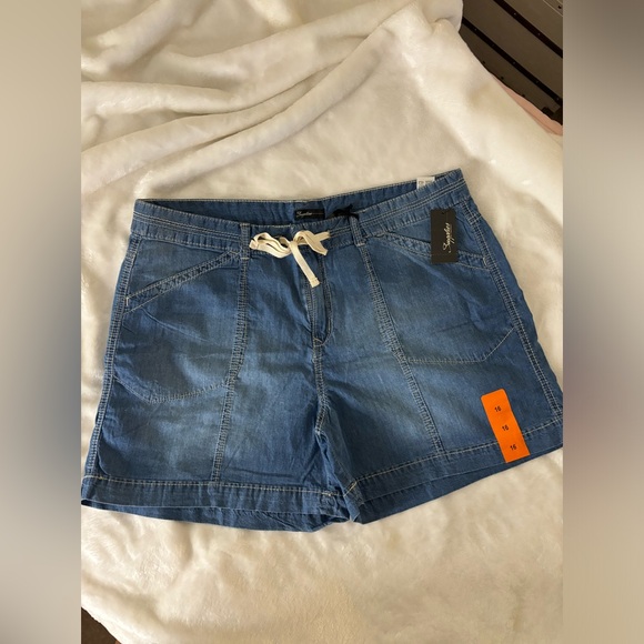 Supplies by Unionbay Women’s Shorts 16 NWT - Picture 3 of 10